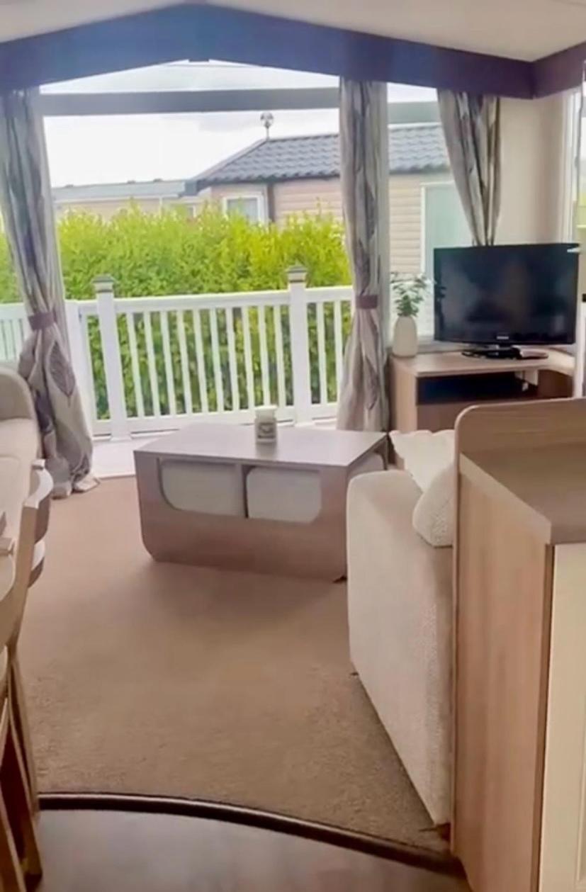 Caravan Church Farm Holiday Village Pagham Zewnętrze zdjęcie