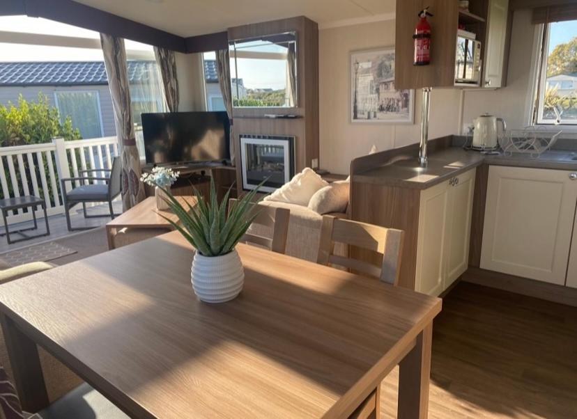 Caravan Church Farm Holiday Village Pagham Zewnętrze zdjęcie