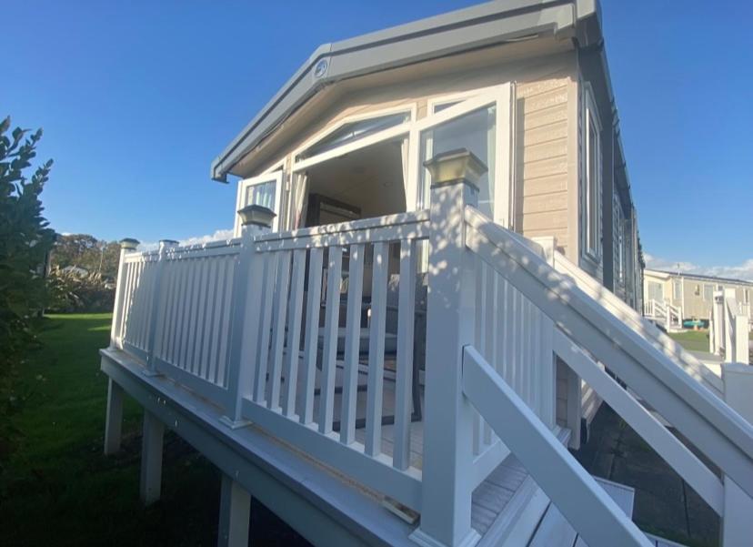 Caravan Church Farm Holiday Village Pagham Zewnętrze zdjęcie